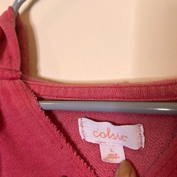 Colsie Cropped Red Sweatshirt. - Picture 3 of 3